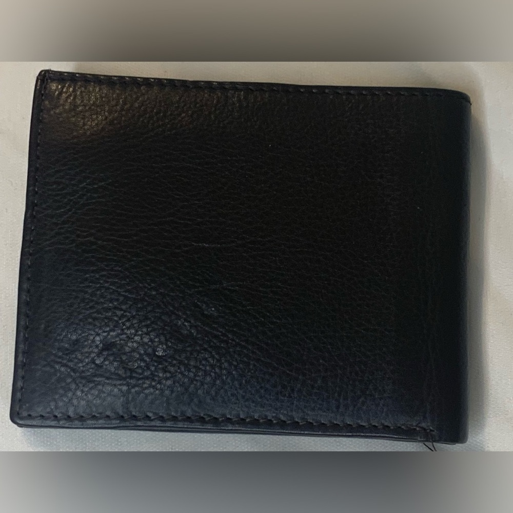 Bi-Fold Pebbled Leather
Black Mens Multi Slot Zip CC ID Brand New - Picture 8 of 9
